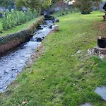 Le Moulin Des Puys بيت ضيافة 3*