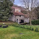 Le Moulin Des Puys بيت ضيافة 3*