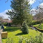 Le Moulin Des Puys بيت ضيافة 3*