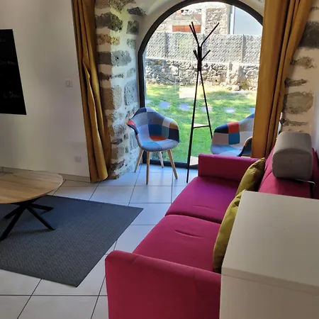 Le Moulin Des Puys Affittacamere